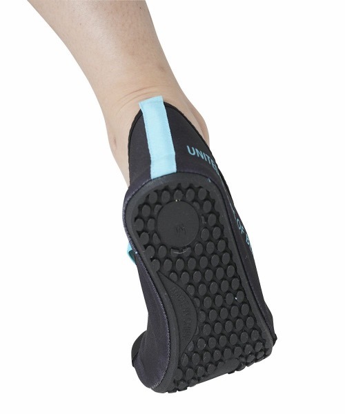 BENETTON (UNITED COLORS OF BENETTON)（ベネトンユナイテッドカラーズオブベネトン）の「【BENETTON / ベネトン】レディースアクアシューズ / ビーチサンダル（サンダル・レディース・ブルー/カーキ/ブラック×ピンク/ピンク/ライトグリーン/ブラック×ブルー・MEDIUM/LARGE）」の14枚目の写真