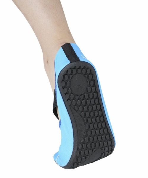 BENETTON (UNITED COLORS OF BENETTON)（ベネトンユナイテッドカラーズオブベネトン）の「【BENETTON / ベネトン】レディースアクアシューズ / ビーチサンダル（サンダル・レディース・ブルー/カーキ/ブラック×ピンク/ピンク/ライトグリーン/ブラック×ブルー・MEDIUM/LARGE）」の11枚目の写真