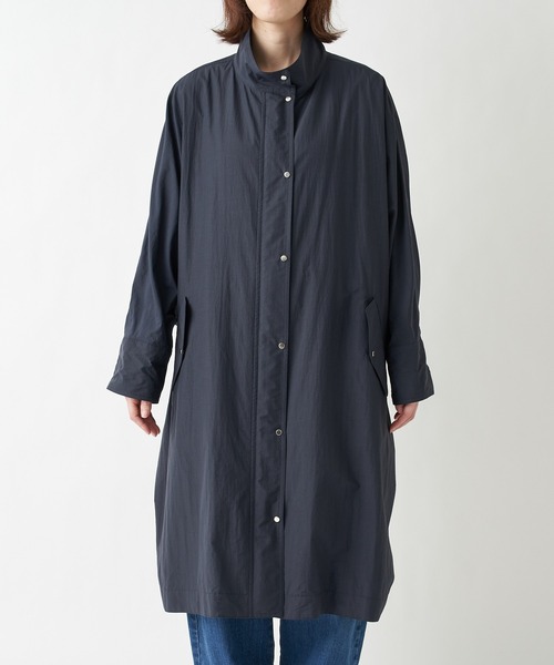 RIVE DROITE（リヴドロワ）の「ペーパータフタポンチョコート（ナイロンジャケット・レディース・ベージュ/ネイビー・FREE）」の16枚目の写真