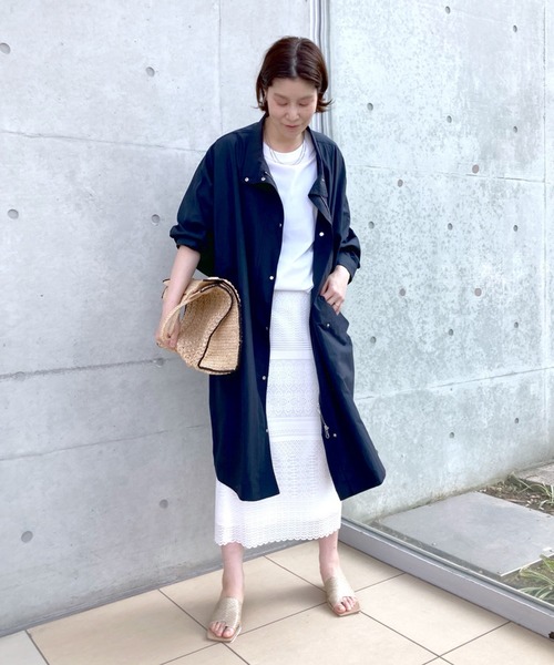 RIVE DROITE（リヴドロワ）の「ペーパータフタポンチョコート（ナイロンジャケット・レディース・ベージュ/ネイビー・FREE）」の7枚目の写真