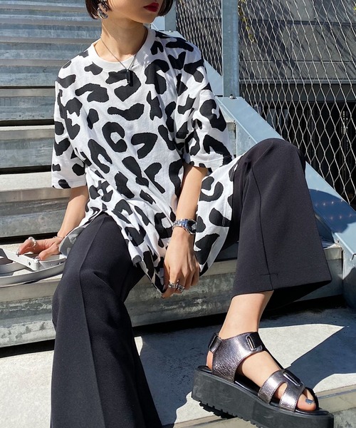 PAGEBOY（ページボーイ）の「BIGTシャツSS（Tシャツ/カットソー・レディース・グレイッシュベージュ/ブラック/オフホワイト/レオパード・FREE）」の19枚目の写真