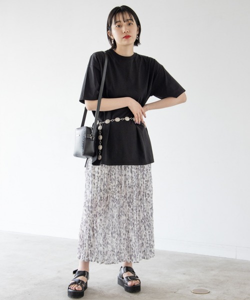 PAGEBOY（ページボーイ）の「BIGTシャツSS（Tシャツ/カットソー・レディース・グレイッシュベージュ/ブラック/オフホワイト/レオパード・FREE）」の7枚目の写真