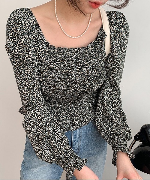 merongshop（メロンショップ）の「MERONGSHOP クロップドフラワーブラウス（Tシャツ/カットソー・レディース・ブラック・FREE）」の5枚目の写真