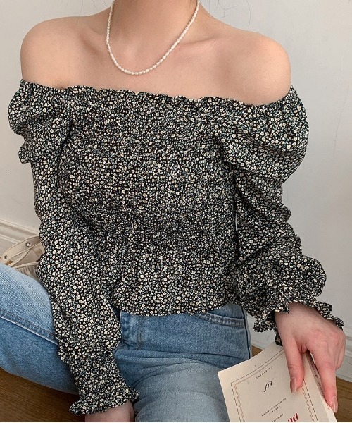 merongshop（メロンショップ）の「MERONGSHOP クロップドフラワーブラウス（Tシャツ/カットソー・レディース・ブラック・FREE）」の10枚目の写真
