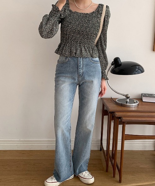 merongshop（メロンショップ）の「MERONGSHOP クロップドフラワーブラウス（Tシャツ/カットソー・レディース・ブラック・FREE）」の4枚目の写真