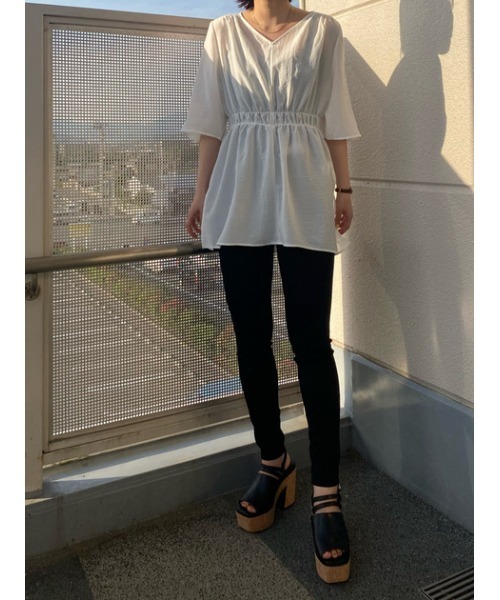 AZUL by moussy（アズールバイマウジー）の「CROSS STRAP DEGIGN SANDALS/クロスストラップデザインサンダル（サンダル・レディース・ブラック/ライトベージュ・SMALL/MEDIUM/LARGE）」の19枚目の写真