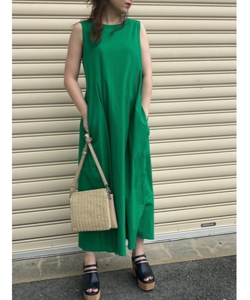 AZUL by moussy（アズールバイマウジー）の「CROSS STRAP DEGIGN SANDALS/クロスストラップデザインサンダル（サンダル・レディース・ブラック/ライトベージュ・SMALL/MEDIUM/LARGE）」の22枚目の写真