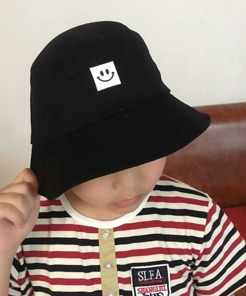 Anuenue（アヌエヌエ）の「スマイルワンポイント バケットハット（ハット・レディース・ホワイト/ブラック/ベージュ/ブルー/ネイビー/パープル/イエロー/ピンク/ワインレッド・S/M）」の12枚目の写真