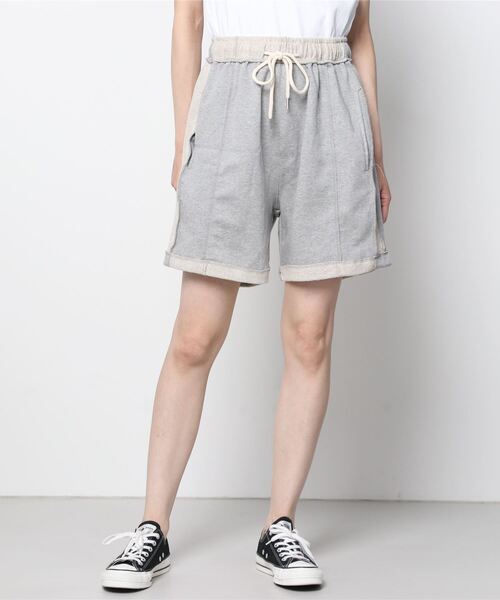 atmos pink（アトモスピンク）の「atmos pink ライニン グスウェット ハーフパンツ（その他パンツ・レディース・ブラック/グレー・FREE）」の2枚目の写真