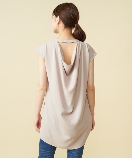 ROYAL PARTY（ロイヤルパーティー）の「バックドレープチョーカートップス（シャツ/ブラウス・レディース・カーキ/ブラック/ベージュ・FREE）」の7枚目の写真