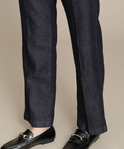 NANO universe(ナノユニバース)の「CIRCLE DENIM ストレートセンタープレスデニム(デニムパンツ・レディース・ネイビー/グレー/ブルー・38/36)」の5枚目の写真