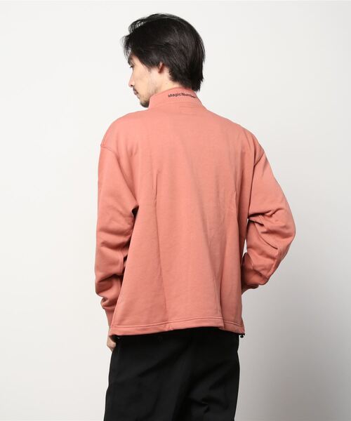 MAGIC NUMBER（マジック ナンバー）の「【MAGIC NUMBER】HALF ZIP STAND COLLOR SWEAT（スウェット・メンズ・ブラック/ヘザーグレー/サーモンピンク・MEDIUM/LARGE/X-LARGE）」の5枚目の写真