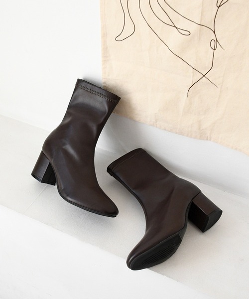 NOFALL（ノーフォール）の「スクエアトゥストレッチミドルブーツ（ブーツ・レディース・ブラック/アイボリー/グレイッシュベージュ/ダークブラウン・L/S/3L/LL/M/SS）」の3枚目の写真