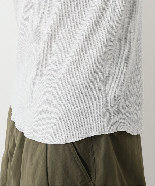 HANES(ヘインズ)の「【Hanes/ヘインズ】 クルーネックロングスリーブTシャツ(Tシャツ/カットソー・メンズ・ホワイト/ブラック/グレー・MEDIUM/LARGE)」の7枚目の写真