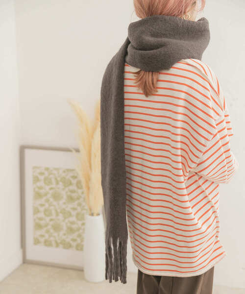ITEMS URBANRESEARCH（アイテムズ アーバンリサーチ）の「ブークレムジストール（ストール/ショール・レディース・グリーン/ライトブラウン/チャコールグレー/アイボリー/オレンジ・ONE）」の18枚目の写真