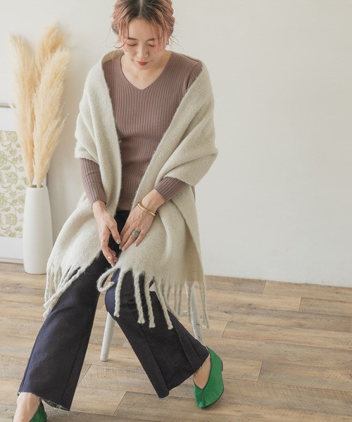 ITEMS URBANRESEARCH（アイテムズ アーバンリサーチ）の「ブークレムジストール（ストール/ショール・レディース・グリーン/ライトブラウン/チャコールグレー/アイボリー/オレンジ・ONE）」の21枚目の写真