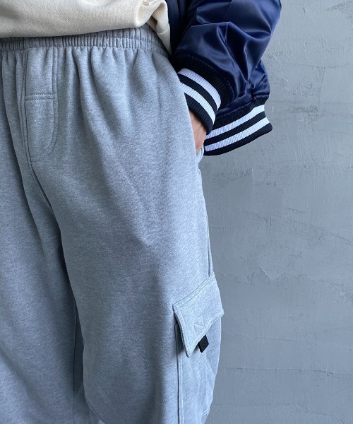 JEANS FACTORY （ジーンズファクトリー）の「[PRO5/プロファイブ] ヘビーフリース スウェットカーゴパンツ（スウェットパンツ・メンズ・ブラック/グレー・S/M）」の8枚目の写真