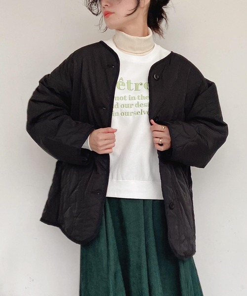 AS KNOW AS plus（アズノゥアズプラス）の「◇ノーカラー 波 キルティングジャケット（ノーカラージャケット・レディース・ライトカーキ/アイボリー/ブラック/ダークカーキ・FREE）」の3枚目の写真