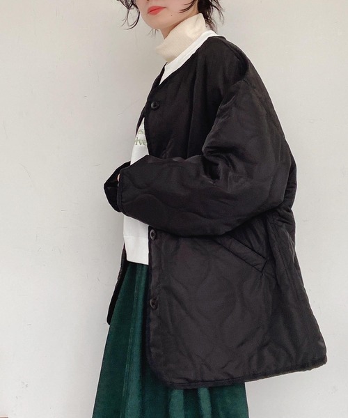 AS KNOW AS plus（アズノゥアズプラス）の「◇ノーカラー 波 キルティングジャケット（ノーカラージャケット・レディース・ライトカーキ/アイボリー/ブラック/ダークカーキ・FREE）」の16枚目の写真