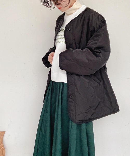 AS KNOW AS plus（アズノゥアズプラス）の「◇ノーカラー 波 キルティングジャケット（ノーカラージャケット・レディース・ライトカーキ/アイボリー/ブラック/ダークカーキ・FREE）」の17枚目の写真