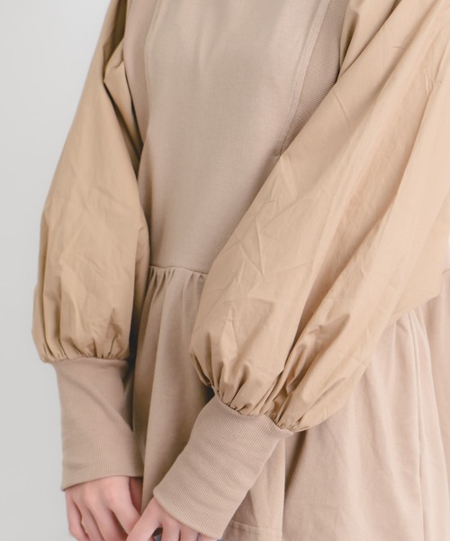 Wordtrobe（ワードトローブ）の「【wordtrobe】空紡糸天竺 布帛切替 ボリュームスリーブ プルオーバー（Tシャツ/カットソー・レディース・ホワイト/チャコールグレー/ベージュ・FREE）」の11枚目の写真