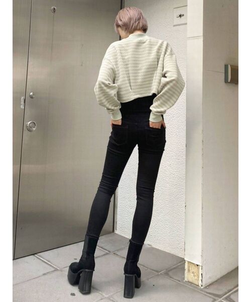 EMODA（エモダ）の「ウェーブタックショートプルオーバー（Tシャツ/カットソー・レディース・ホワイト/ブラック/その他・FREE）」の9枚目の写真