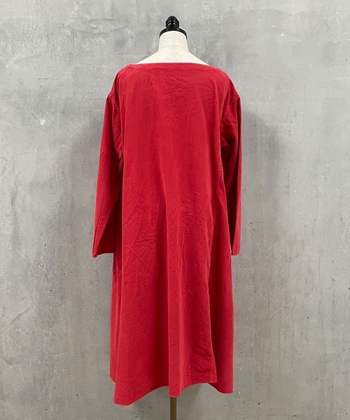 BEARDSLEY（ビアズリー）の「製品染めで発色の綺麗なシャツコールオーバーダイテントワンピース（ワンピース・レディース・レッド/キャメル・1/0）」の11枚目の写真