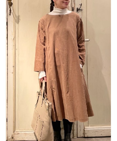 BEARDSLEY（ビアズリー）の「製品染めで発色の綺麗なシャツコールオーバーダイテントワンピース（ワンピース・レディース・レッド/キャメル・1/0）」の3枚目の写真