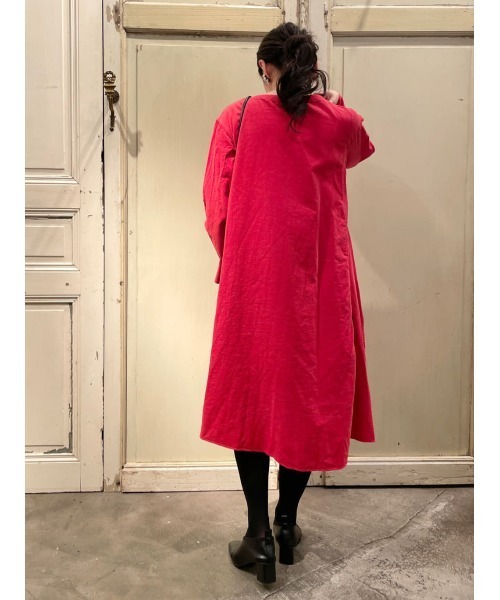 BEARDSLEY（ビアズリー）の「製品染めで発色の綺麗なシャツコールオーバーダイテントワンピース（ワンピース・レディース・レッド/キャメル・1/0）」の6枚目の写真