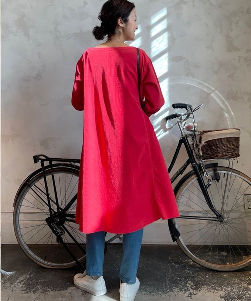 BEARDSLEY（ビアズリー）の「製品染めで発色の綺麗なシャツコールオーバーダイテントワンピース（ワンピース・レディース・レッド/キャメル・1/0）」の8枚目の写真