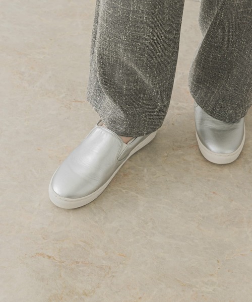 RODE SKO（ロデスコ）の「やわインソール付スリッポン（スニーカー・レディース・シルバー/ブラック・38/36/37）」の5枚目の写真