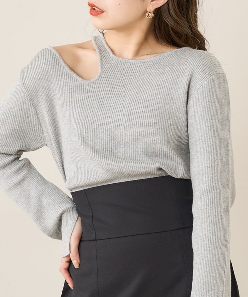 Chico(チコ)の「肩スリット袖ボタンリブニット(ニット/セーター・レディース・グレー/ピンク/アイボリー・FREE)」の1枚目の写真