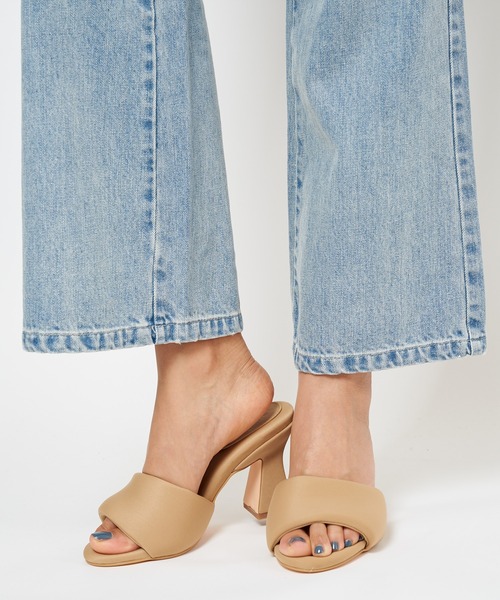 SPIRALGIRL（スパイラルガール）の「fluffyサンダル（サンダル・レディース・ブラック/ベージュ/ネイビー・MEDIUM/LARGE）」の10枚目の写真