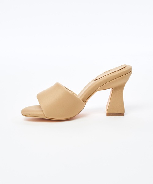 SPIRALGIRL（スパイラルガール）の「fluffyサンダル（サンダル・レディース・ブラック/ベージュ/ネイビー・MEDIUM/LARGE）」の13枚目の写真