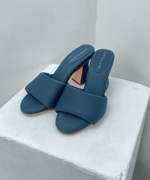 SPIRALGIRL（スパイラルガール）の「fluffyサンダル（サンダル・レディース・ブラック/ベージュ/ネイビー・MEDIUM/LARGE）」の21枚目の写真