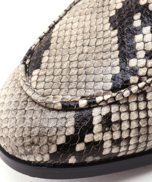 Simplicite（サンプリシテ）の「ビットローファー（ローファー・レディース・ブラック/チャコールグレー/ホワイト・SMALL/MEDIUM/LARGE）」の9枚目の写真