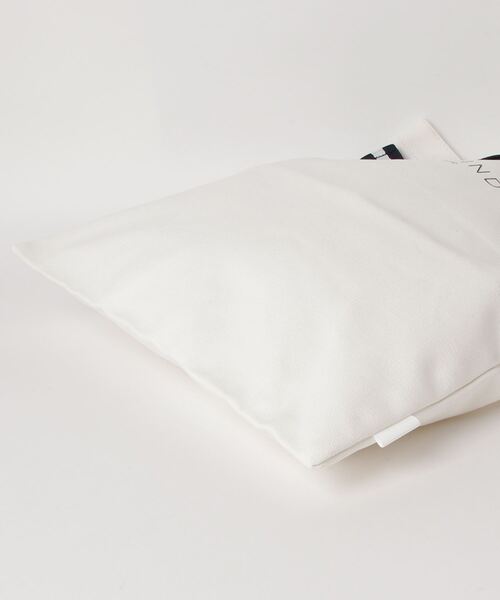 FEMIND TOKYO（フェマイントウキョウ）の「FEMIND TOKYO/フェマイントウキョウ　ベルト付2WAYトートバッグ（トートバッグ・レディース・アイボリー・FREE）」の4枚目の写真