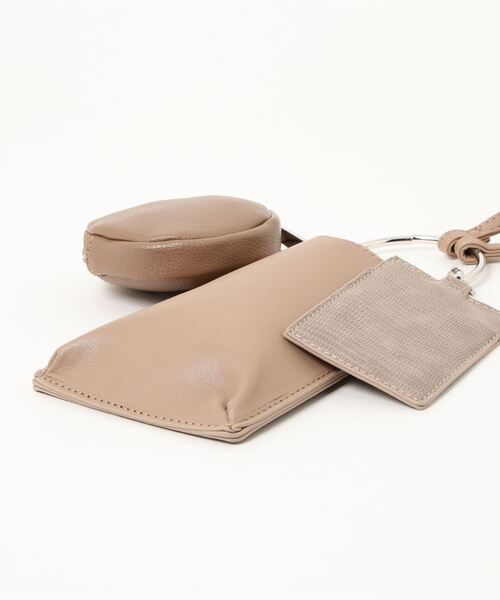 ehka sopo（エヘカソポ）の「マルチケースリングストラップ（その他小物・レディース・ブラック/ベージュ/オフホワイト・ﾌﾘ-）」の4枚目の写真