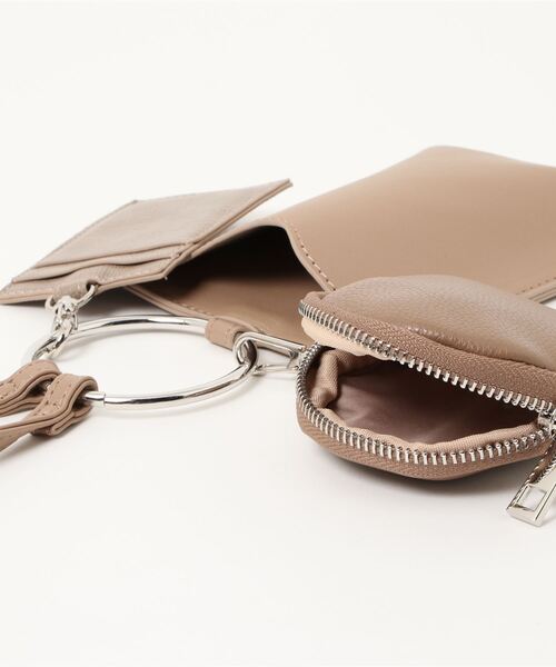 ehka sopo（エヘカソポ）の「マルチケースリングストラップ（その他小物・レディース・ブラック/ベージュ/オフホワイト・ﾌﾘ-）」の6枚目の写真