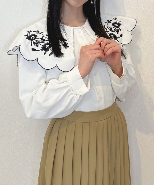 titty&Co. PETIT(ティティアンドコープティ)の「【titty&Co.PETIT】フラワー刺繍カラーブラウス(シャツ/ブラウス・レディース・ホワイト・FREE)」の9枚目の写真