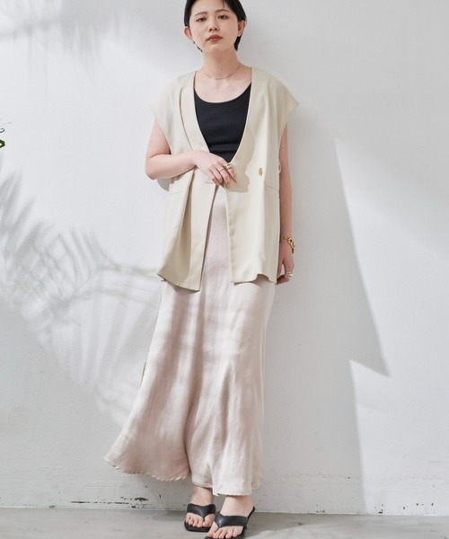 Aunt Marie's（アントマリーズ）の「サテンスリットロングスカート（スカート・レディース・ブラック/ライトグリーン/ナチュラル・FREE）」の18枚目の写真