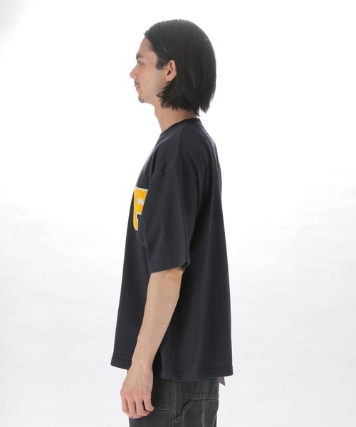 SCARZ♡ワッペンTシャツ RAZZIS tシャツ 「RAZZIS/ラズイズ」Rロゴサガラワッペンバック