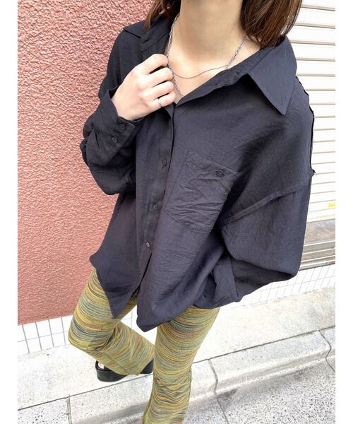 EMODA（エモダ）の「アウトラインルーズシャツ（シャツ/ブラウス・レディース・ブラック/グレー/ライム/アイボリー・FREE）」の19枚目の写真