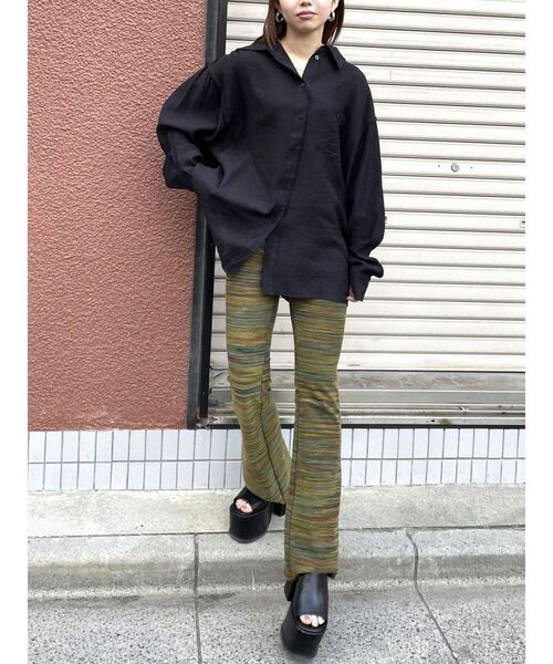 EMODA（エモダ）の「アウトラインルーズシャツ（シャツ/ブラウス・レディース・ブラック/グレー/ライム/アイボリー・FREE）」の21枚目の写真