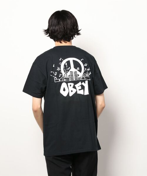 OBEY（オベイ）の「OBEY/オベイ ビッグシルエット バックプリントTシャツ 165262960（Tシャツ/カットソー・メンズ・ホワイト/ブラック・XL/L/M）」の3枚目の写真