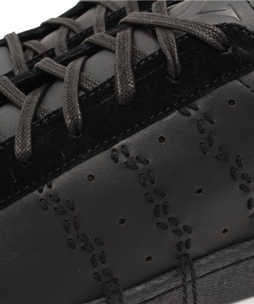 Y's(ワイズ)の「ユニセックス アディダス コンソーシアム ヨージヤマモト スーパーポジション adidas Consortium x YS SUPER POSITION(スニーカー・メンズ・ホワイト/ブラック・28.5cm/27.5cm/23cm/26cm/29cm/28cm/24cm/27cm/24.5cm/23.5cm/26.5cm)」の3枚目の写真