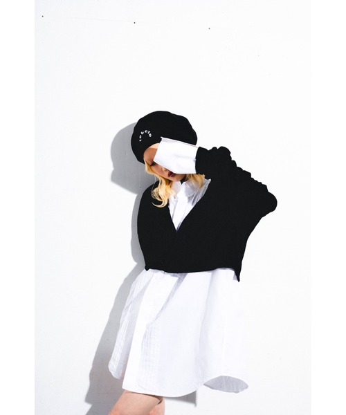 FEKETE(フェケテ)の「CROPPED TERRY CARDIGAN / クロップパイルカーディガン(カーディガン/ボレロ・レディース・ブラック/ベージュ/ピンク/ブルー・FREE)」の6枚目の写真