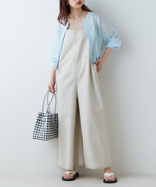 natural couture(ナチュラルクチュール)の「コーデに旬をプラス ドット釦シアーカーディガン(カーディガン/ボレロ・レディース・オフホワイト/ブラック/レッド/パープル/サックスブルー/ピンク/グリーン・FREE)」の19枚目の写真