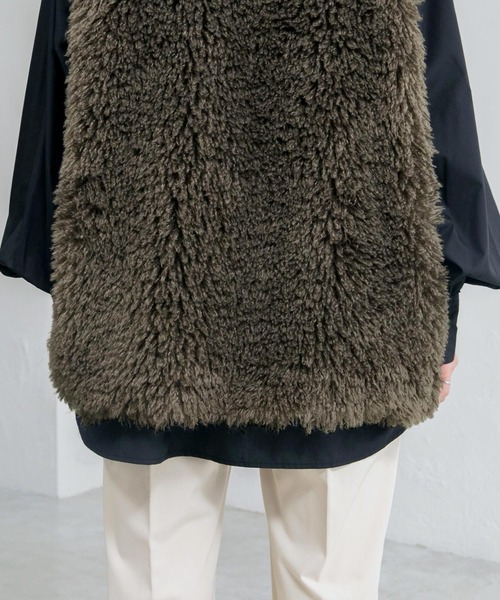 BONLECILL(ボンルシール)の「ミドル丈フェイクファーベスト(ベスト・レディース・ブラウン/アイボリー・FREE)」の21枚目の写真