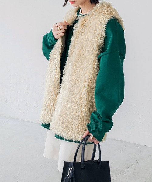 BONLECILL(ボンルシール)の「ミドル丈フェイクファーベスト(ベスト・レディース・ブラウン/アイボリー・FREE)」の4枚目の写真